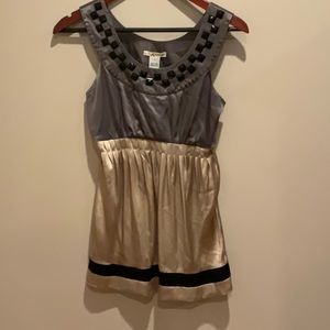 Gray & Gold Silk Kensie Blouse. Size 2